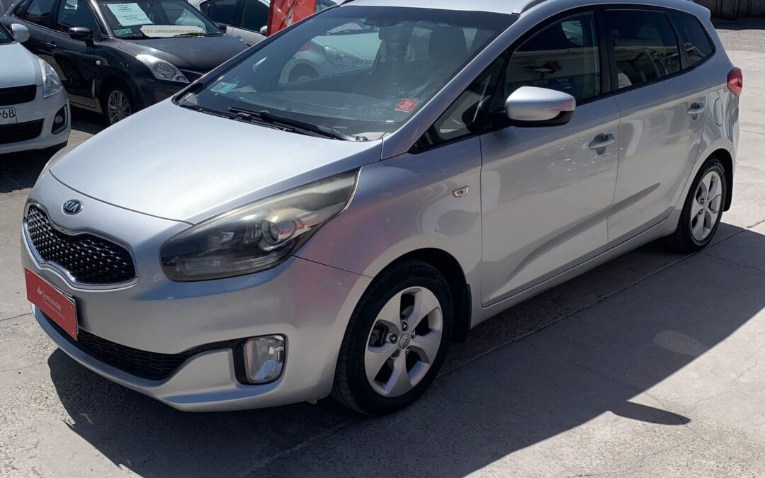 KIA CARENS 2015